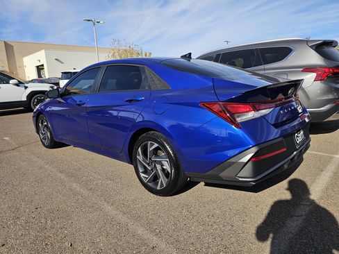Certified 2025 Hyundai Elantra Sport image 4