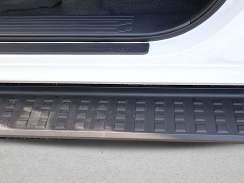 Certified 2025 Toyota 4Runner TRD Off-Road image 30