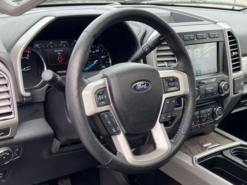 Used 2017 Ford F250 Lariat w/ Lariat Ultimate Package image 14