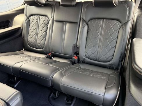 Used 2022 Jeep Grand Wagoneer Series III w/ Rear Seat Video Group 1 AWD/4WD image 24