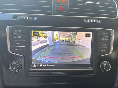 Used 2017 Volkswagen GTI Sport FWD image 21