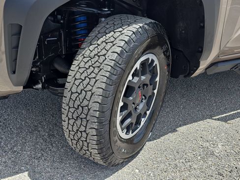 New 2026 Toyota Tacoma TRD Off-Road AWD/4WD image 33
