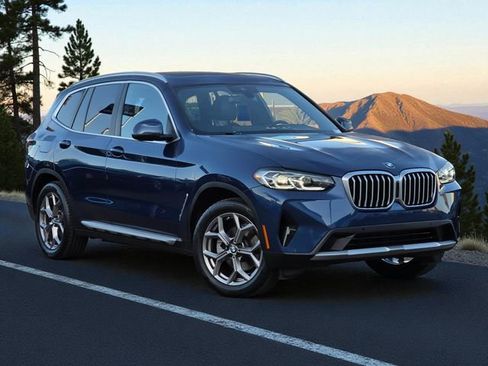 Used 2023 BMW X3 xDrive30i w/ Premium Package w/ZPA image 2