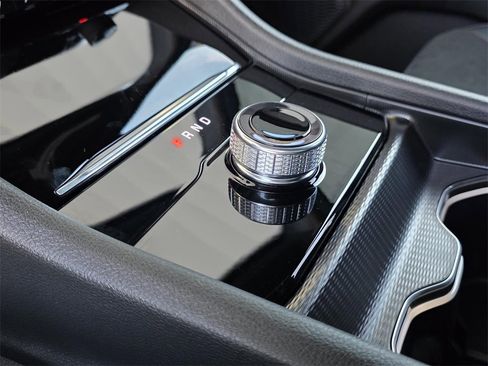 New 2025 Jeep Grand Cherokee Altitude image 23