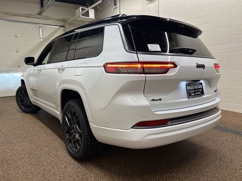 New 2026 Jeep Grand Cherokee L Summit image 4