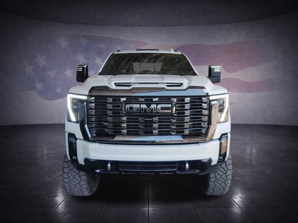 Used 2024 GMC Sierra 2500 Denali Ultimate AWD/4WD image 8