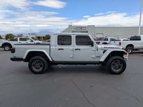 Used 2022 Jeep Gladiator Rubicon w/ LED Lighting Group AWD/4WD image 2