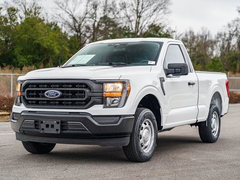 Used 2023 Ford F150 XL image 3