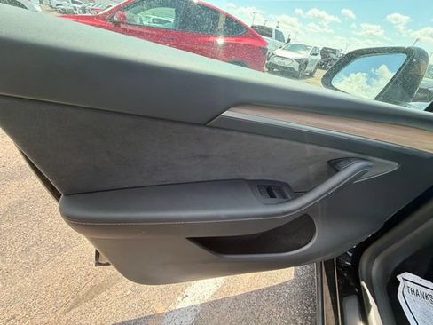 Used 2022 Tesla Model Y Performance AWD/4WD image 12
