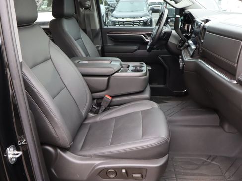 Used 2024 Chevrolet Silverado 2500 LTZ AWD/4WD image 36