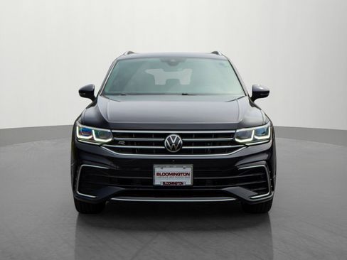 Used 2022 Volkswagen Tiguan SEL R-Line AWD/4WD image 2