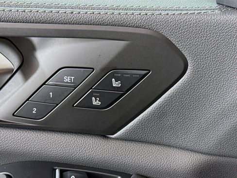 Used 2022 BMW X5 xDrive40i w/ M Sport Package image 22