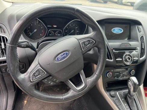 Used 2018 Ford Focus Titanium image 4