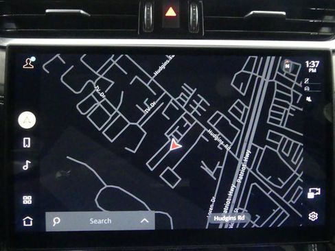Used 2024 Jaguar F-PACE R-Dynamic S AWD/4WD image 9