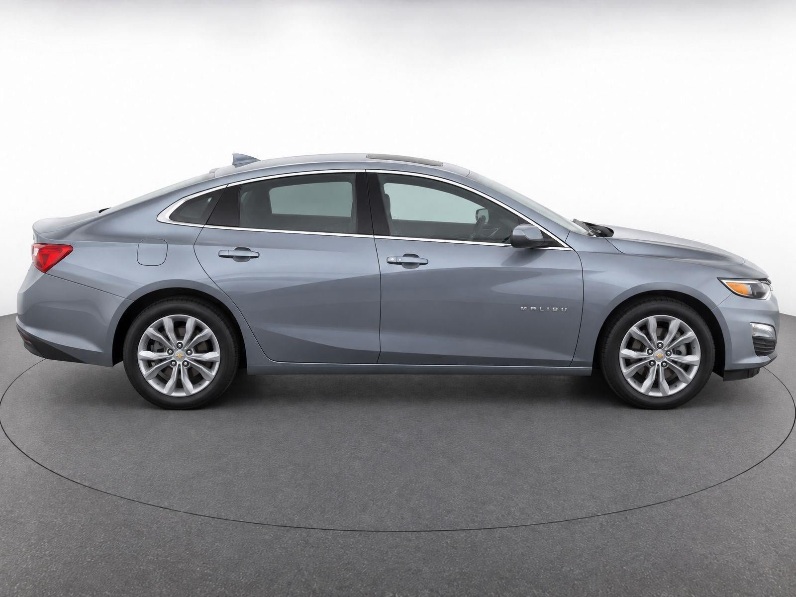 Used 2024 Chevrolet Malibu LT FWD image 4