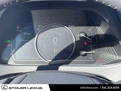 Certified 2024 Lexus UX 250h AWD w/ Premium Package image 33