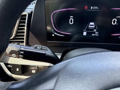 Used 2024 Kia Sportage LX image 35