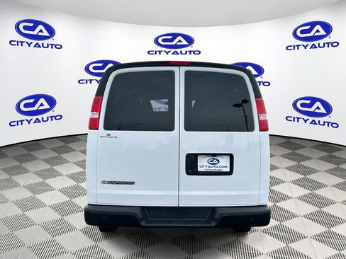 Used 2023 Chevrolet Express 3500 LS image 5