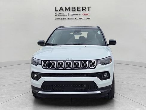 Used 2026 Jeep Compass Limited AWD/4WD image 8