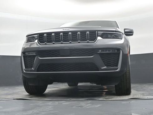 New 2026 Jeep Grand Cherokee Limited w/ Trailer Tow Package RWD image 44