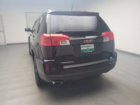Used 2017 GMC Terrain SLE w/ Technology Package FWD image 6