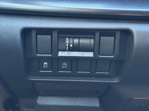 Used 2022 Subaru Crosstrek 2.5i Sport image 30