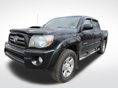 Used 2010 Toyota Tacoma 4x4 Double Cab image 3