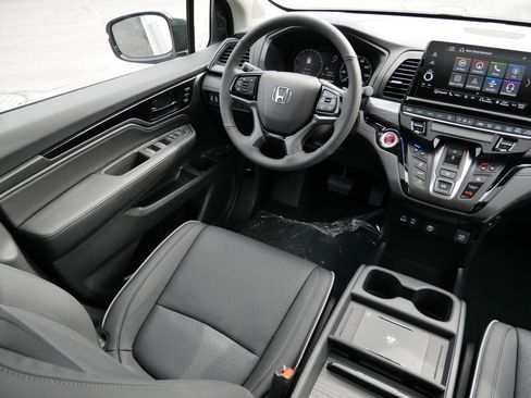 New 2026 Honda Odyssey Elite image 9
