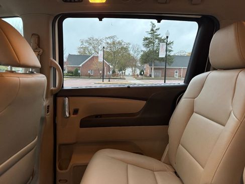 Used 2017 Honda Odyssey EX-L image 13