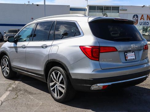 Used 2017 Honda Pilot Touring image 8