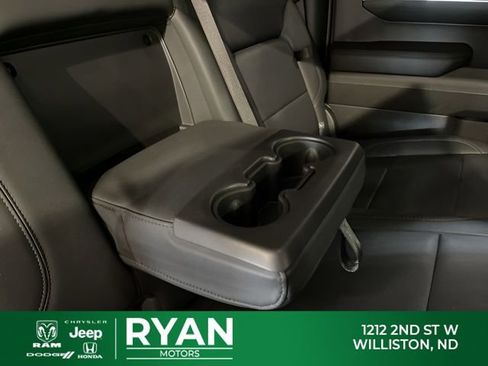 Used 2023 Chevrolet Silverado 1500 LTZ AWD/4WD image 36