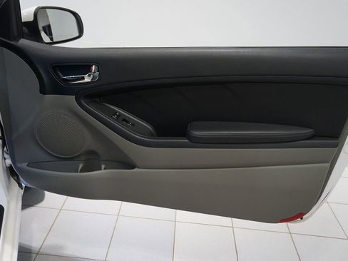 Used 2014 Kia Forte Koup EX image 23