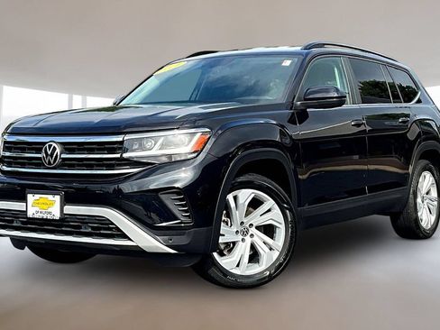 Used 2021 Volkswagen Atlas SE w/ Towing Package AWD/4WD image 3