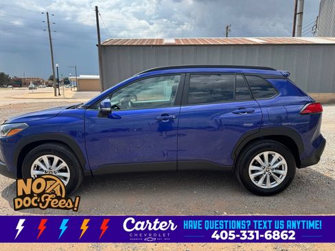Used 2024 Toyota Corolla Cross LE FWD image 6