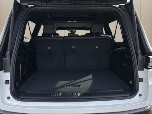New 2026 Jeep Grand Wagoneer L 4WD image 14