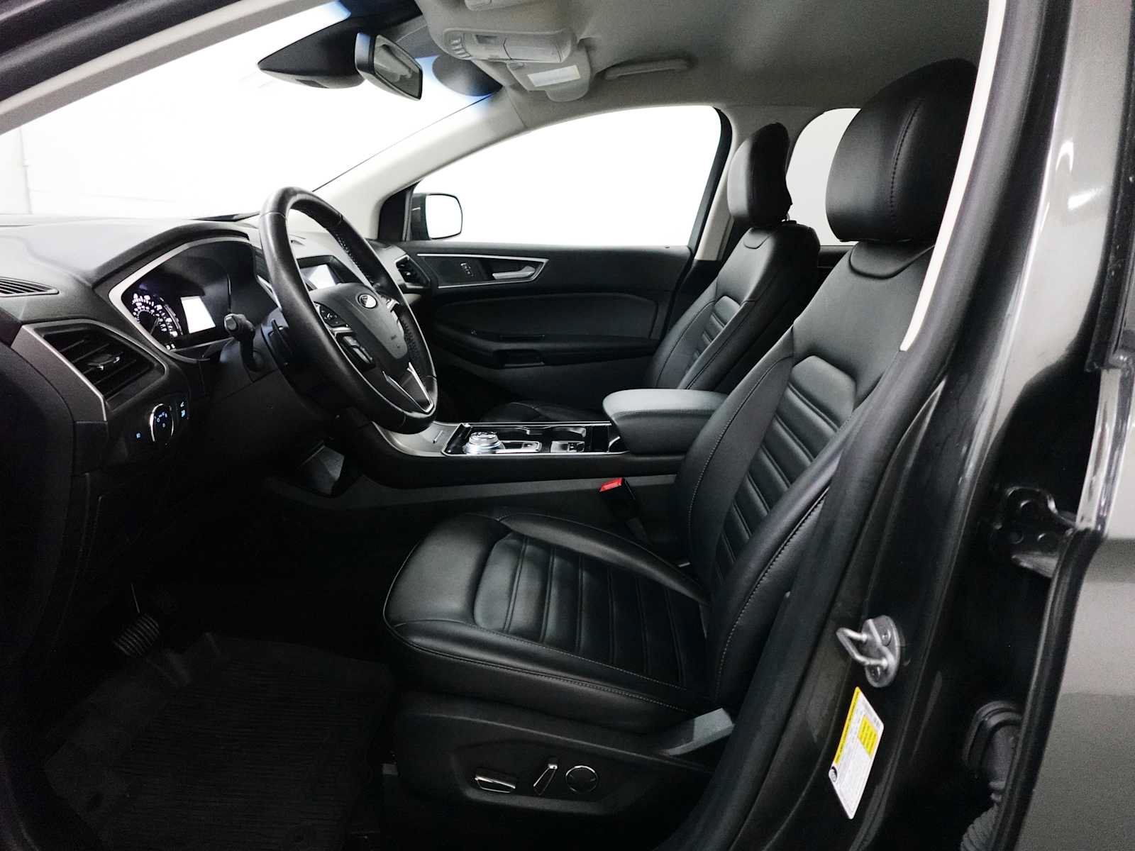 Used 2019 Ford Edge SEL w/ Equipment Group 201A AWD/4WD image 12