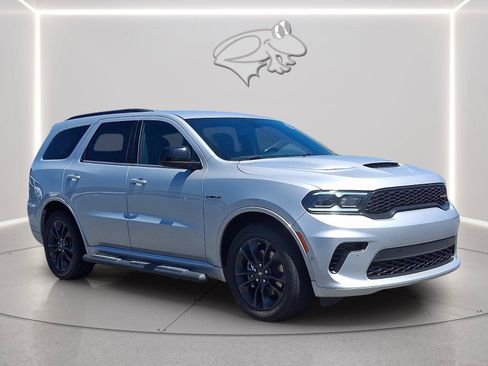 Used 2024 Dodge Durango R/T w/ Blacktop Package RWD image 6