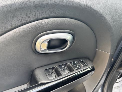 Used 2014 Kia Soul + w/ Audio Package FWD image 14