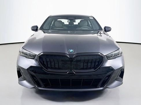 New 2027 BMW 550e xDrive AWD/4WD image 2