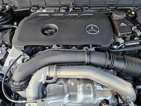 New 2026 Mercedes-Benz GLB 250 image 16