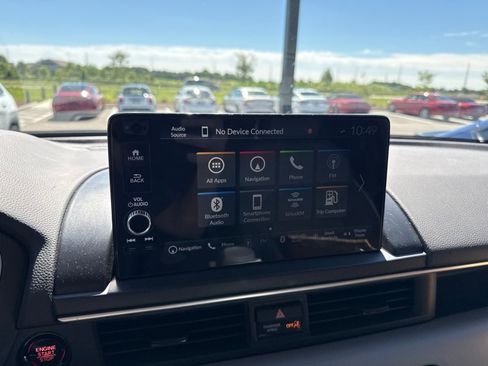 Used 2023 Honda Pilot Elite image 9
