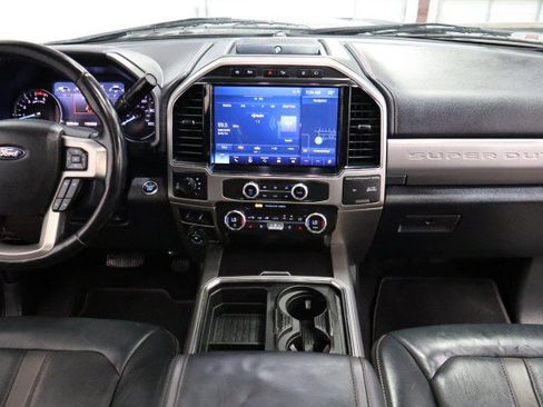 Used 2022 Ford F250 Platinum w/ FX4 Off-Road Package AWD/4WD image 7