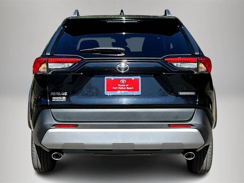 Used 2024 Toyota RAV4 Adventure image 6