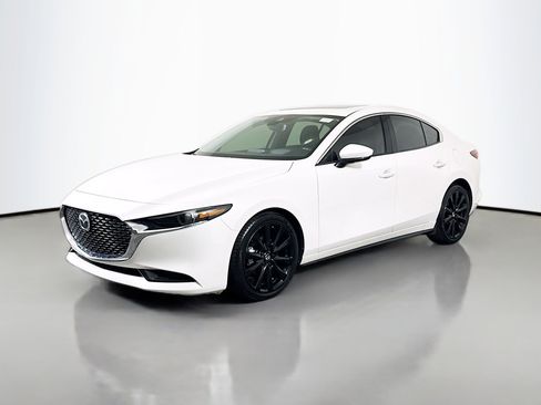 Used 2020 MAZDA MAZDA3 Sedan w/ Premium Package image 4