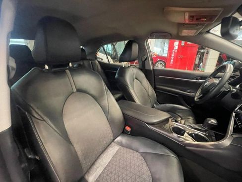 Used 2023 Toyota Camry XSE image 10