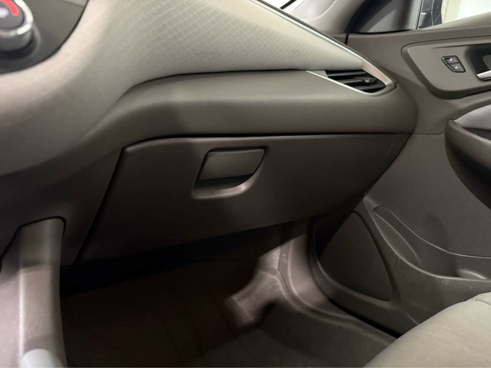 Used 2022 Chevrolet Malibu LS FWD image 19