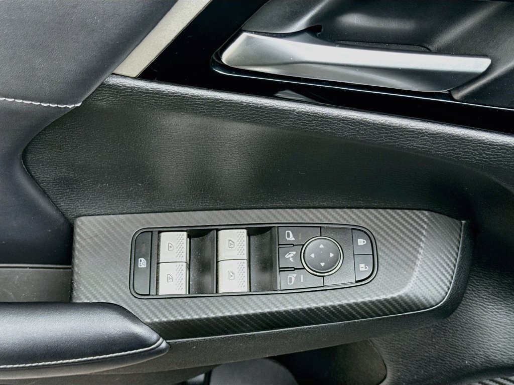 Used 2023 Mitsubishi Outlander SE FWD image 19