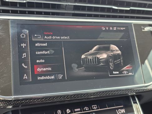 Used 2021 Audi SQ7 Premium Plus w/ Driver Assistance Package AWD/4WD image 23