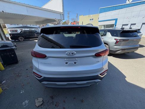 Used 2019 Hyundai Santa Fe SEL AWD/4WD image 3