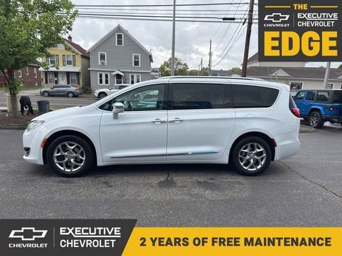 Used 2018 Chrysler Pacifica Limited w/ Advanced Safetytec Group FWD image 1